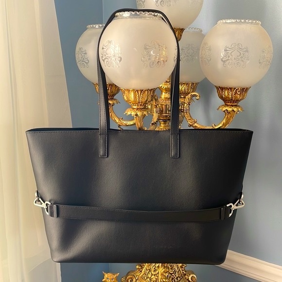 Away Handbags - NWOT Away Genuine Leather The Latitude Tote Bag Black Laptop Luggage Travel